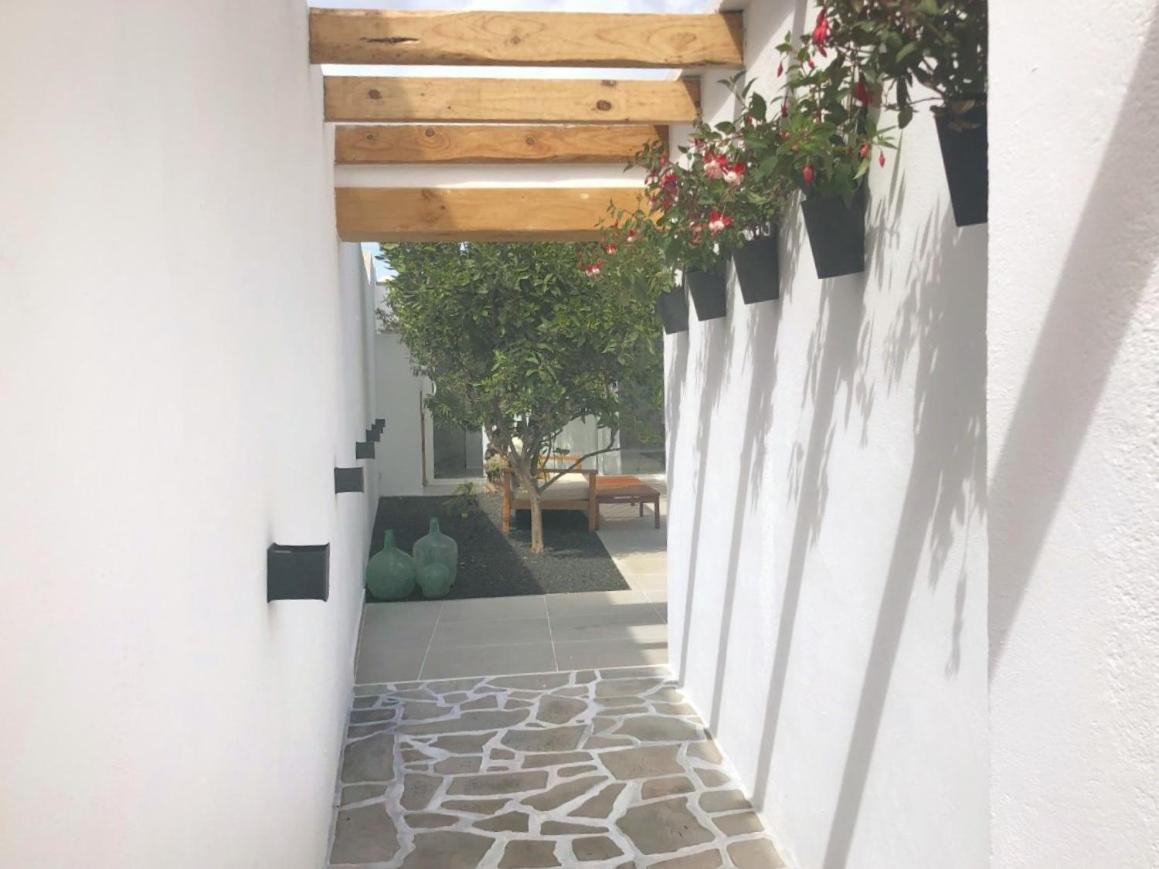 Апартаменты Casita Blanca Cerca De Timanfaya Тингуатон Экстерьер фото